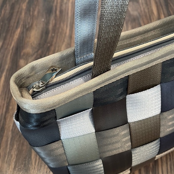 Harvey’s Woven Tree-Cycle Tote Bag in Neutral Tones - Picture 2 of 13